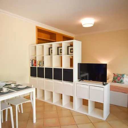 Old Village Prestige 102 Apartmán